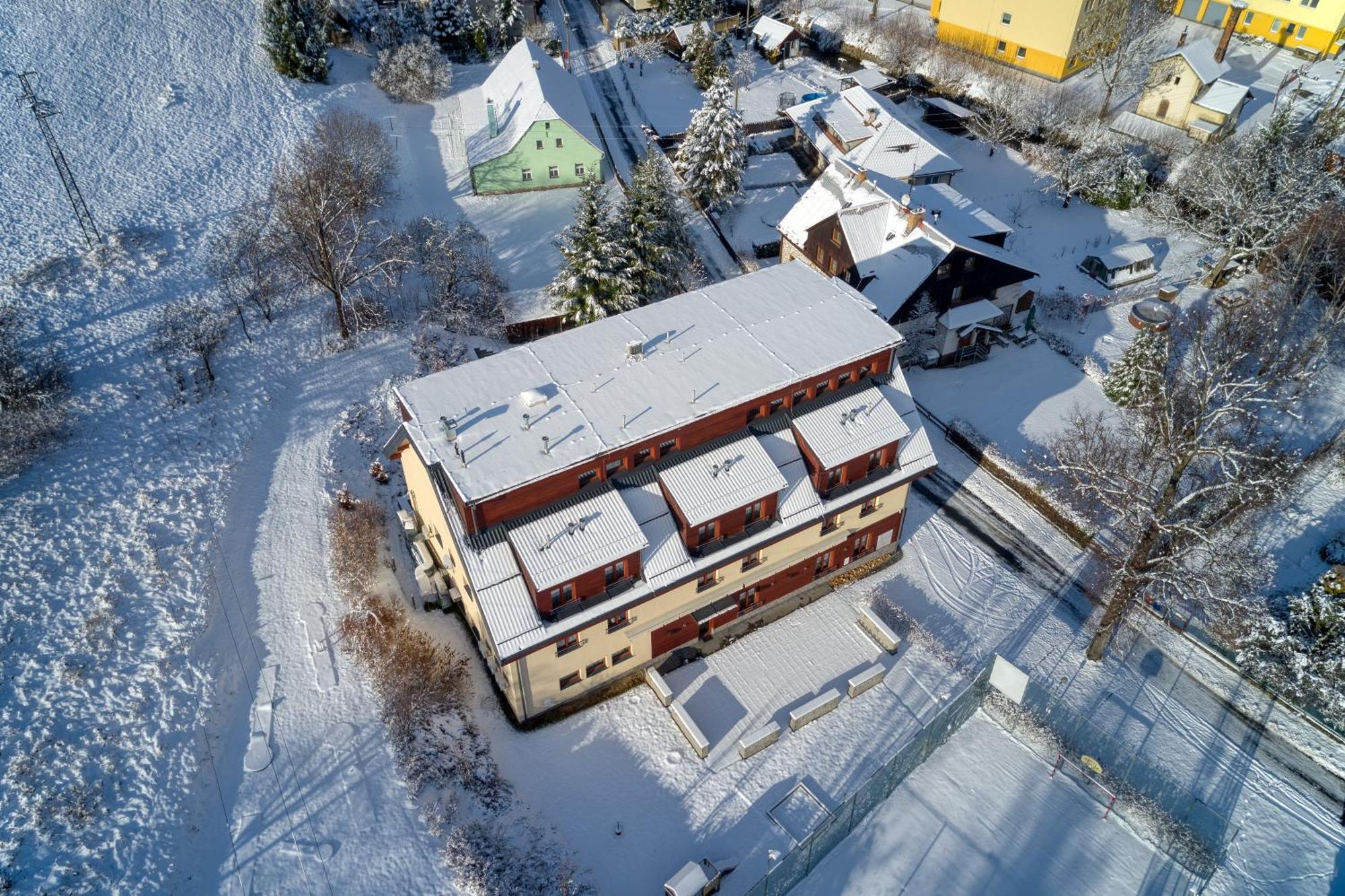 Hotel Toč Lipová-lázně Buitenkant foto