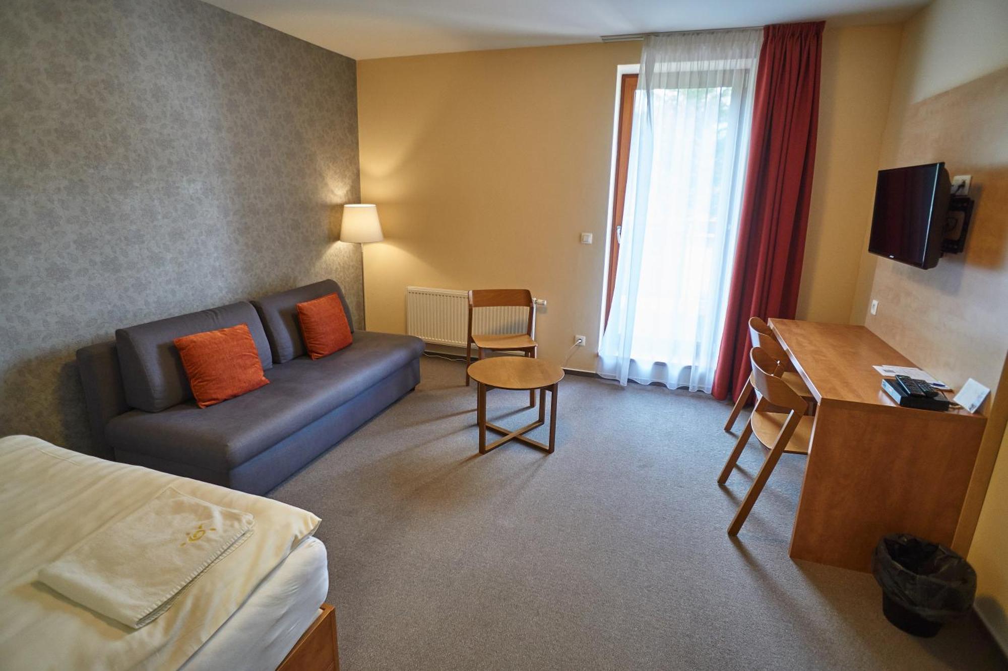 Hotel Toč Lipová-lázně Buitenkant foto