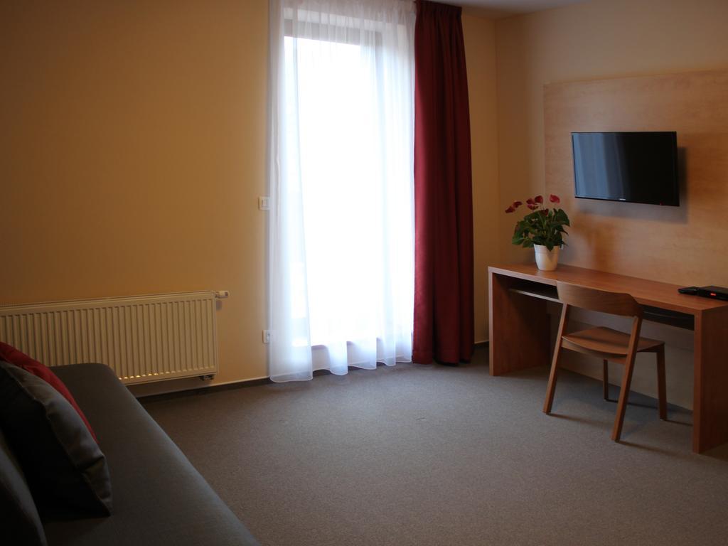 Hotel Toč Lipová-lázně Kamer foto